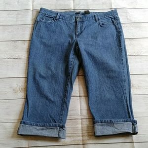 Axcess capris. Size 16